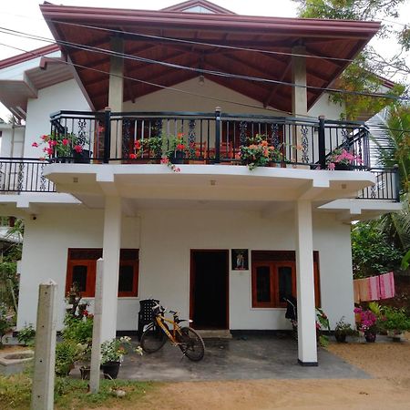 Villa Chaya Hikkaduwa Exterior foto